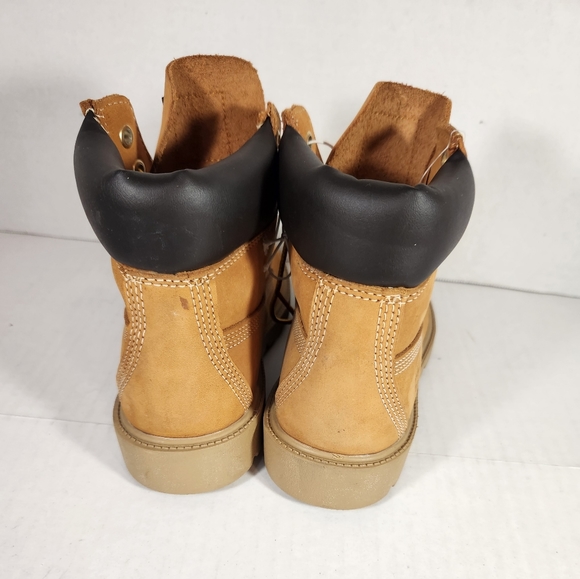 Boy's Timberland Classic 6-inch Boots - Picture 6 of 9